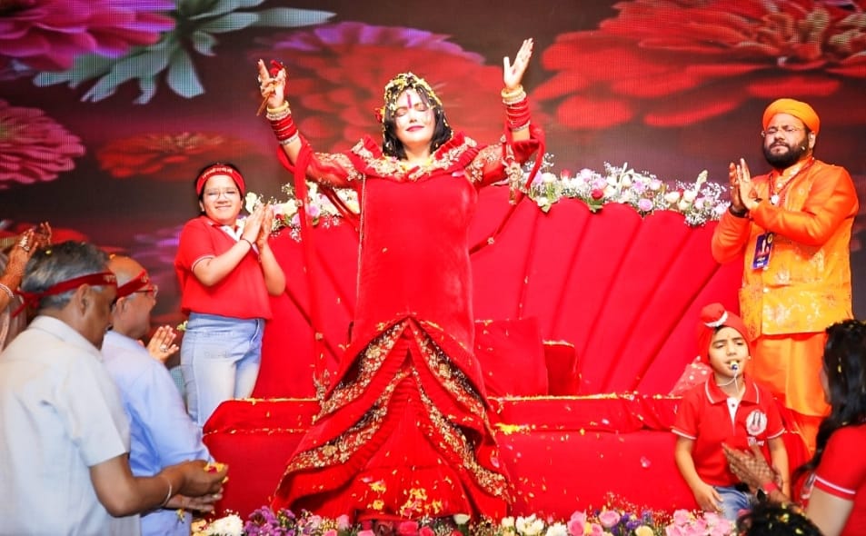 Free medical camp distribution of electric fans and food grains at Radhe Maa's birth anniversary celebration